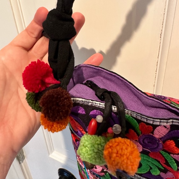🌷SALE 3/$21🌷 Fair Trade Embroidered Tribal Purse NWT - Picture 4 of 7